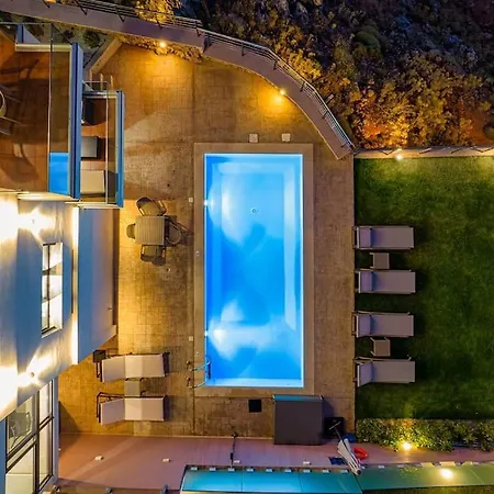 Lia With Private Eco Pool - Amazing View דירה